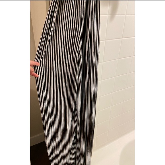 NEW Boohoo Maya Plunge Striped Culotte Jumpsuit - Picture 8 of 9